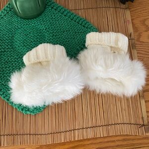 White Furry Fingerless Gloves